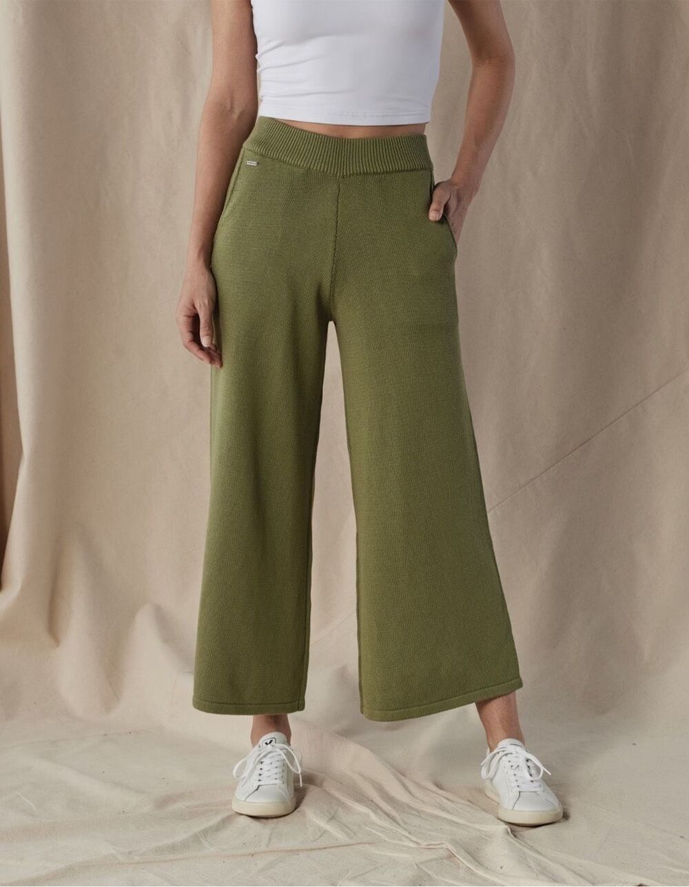 The Normal Brand Wanderlust pant brown size small